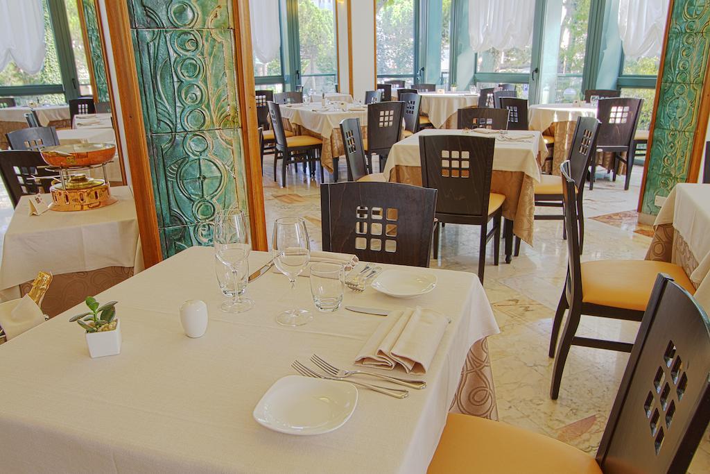 Hotel Michelangelo Milano Marittima Exterior foto